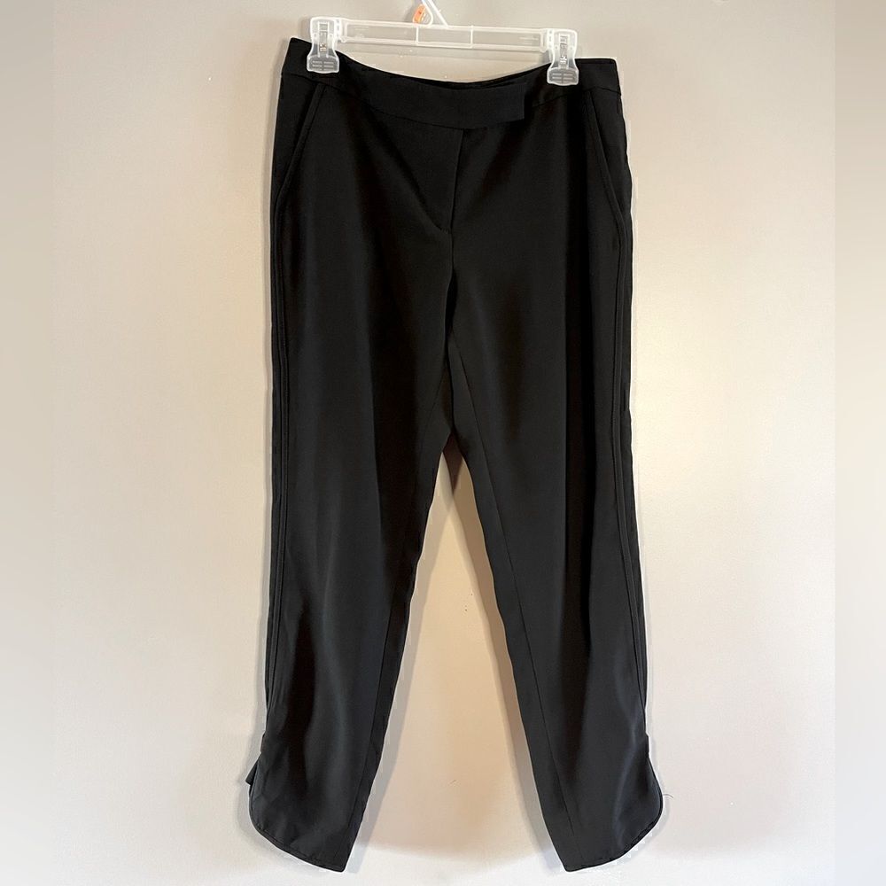 White House Black Market Black Taper Ankle Pant with Hardware | SZ 10P
